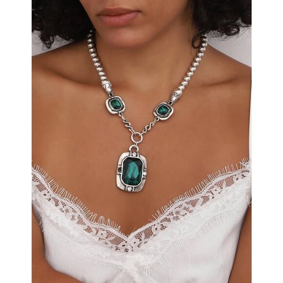 Aven Silver Plated Rectengular Crystal Green Stone Ball Chain Necklace - Picture 1 of 1